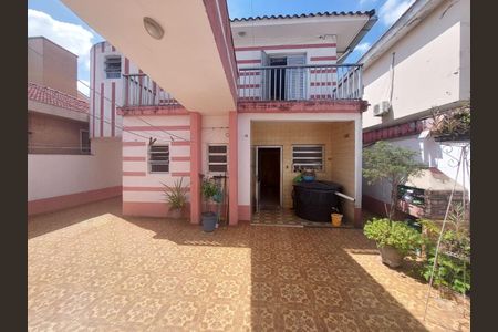 Casa à venda com 280m², 3 quartos e 6 vagasFoto 01