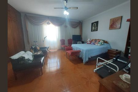 Casa à venda com 280m², 3 quartos e 6 vagasFoto 01