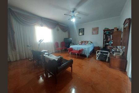 Casa à venda com 280m², 3 quartos e 6 vagasFoto 01