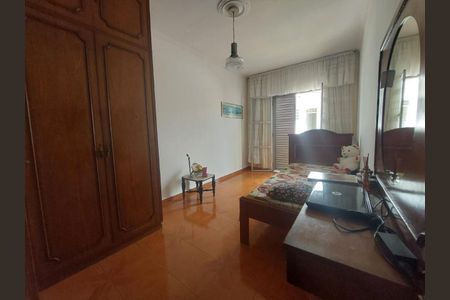 Casa à venda com 280m², 3 quartos e 6 vagasFoto 01