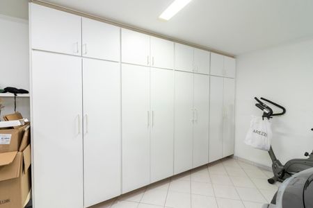 Casa à venda com 280m², 3 quartos e 4 vagasGaragem