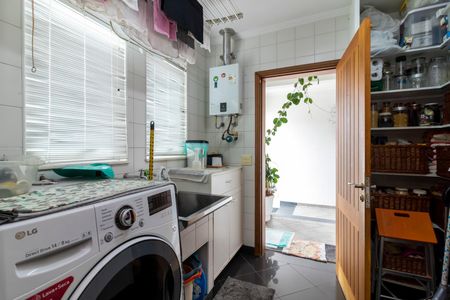 Casa à venda com 280m², 3 quartos e 4 vagasÁrea de Serviço