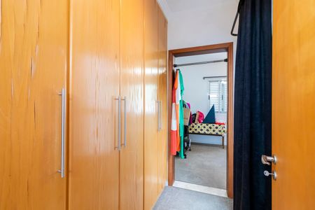 Casa à venda com 280m², 3 quartos e 4 vagasSuíte 1 - Closet