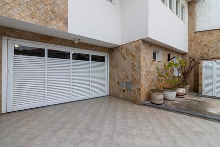 Casa à venda com 280m², 3 quartos e 4 vagasGaragem / Quintal