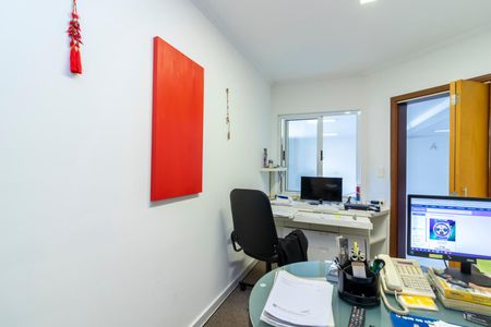 Casa à venda com 280m², 3 quartos e 4 vagasEscritório