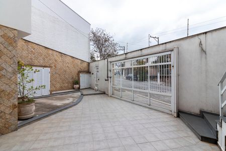 Casa à venda com 280m², 3 quartos e 4 vagasGaragem / Quintal