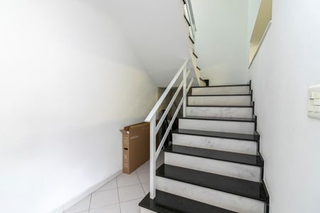Casa à venda com 280m², 3 quartos e 4 vagasGaragem - Escada