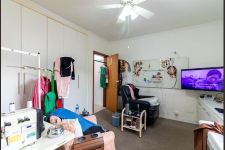 Casa à venda com 280m², 3 quartos e 4 vagasSuíte 2