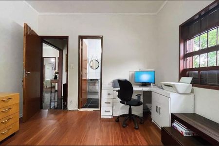 Casa à venda com 560m², 5 quartos e 4 vagas