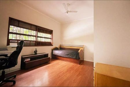 Casa à venda com 560m², 5 quartos e 4 vagas