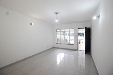 Casa para alugar com 300m², 3 quartos e 5 vagas Casa para alugar com 300m², 3 quartos e 5 vagasSala 1