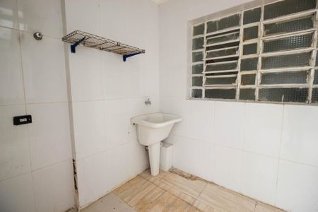 Casa para alugar com 300m², 3 quartos e 5 vagas Casa para alugar com 300m², 3 quartos e 5 vagasÁrea de serviço