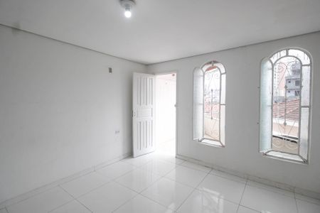 Casa para alugar com 300m², 3 quartos e 5 vagas Casa para alugar com 300m², 3 quartos e 5 vagasQuarto 4