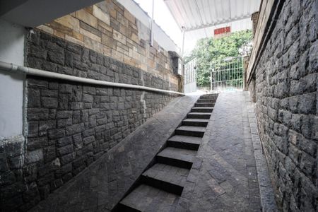Casa para alugar com 300m², 3 quartos e 5 vagas Casa para alugar com 300m², 3 quartos e 5 vagasGaragem