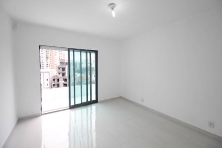 Casa para alugar com 300m², 3 quartos e 5 vagas Casa para alugar com 300m², 3 quartos e 5 vagasQuarto 2