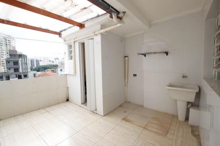 Casa para alugar com 300m², 3 quartos e 5 vagas Casa para alugar com 300m², 3 quartos e 5 vagasÁrea de serviço