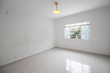 Casa para alugar com 300m², 3 quartos e 5 vagas Casa para alugar com 300m², 3 quartos e 5 vagasQuarto 1