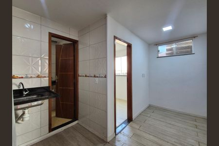 Apartamento para alugar com 50m², 2 quartos e sem vaga Apartamento para alugar com 50m², 2 quartos e sem vagaSala/cozinha