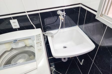 Apartamento à venda com 73m², 3 quartos e 1 vagaÁrea de Serviço 