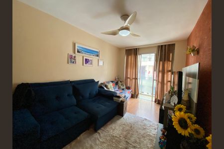 Apartamento à venda com 72m², 3 quartos e 1 vaga Apartamento à venda com 72m², 3 quartos e 1 vagaSala