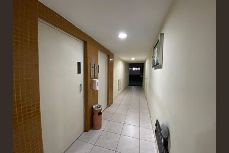 Apartamento à venda com 72m², 3 quartos e 1 vaga Apartamento à venda com 72m², 3 quartos e 1 vagaElevador