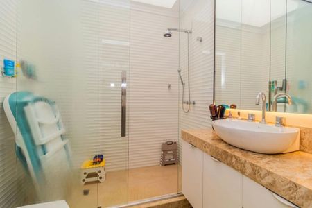 Casa de condomínio à venda com 157m², 3 quartos e 2 vagas Casa de condomínio à venda com 157m², 3 quartos e 2 vagasBanheiro Social