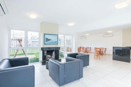 Casa de condomínio à venda com 157m², 3 quartos e 2 vagas Casa de condomínio à venda com 157m², 3 quartos e 2 vagasÁrea comum