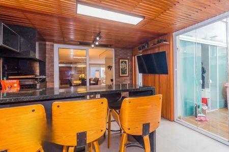 Casa de condomínio à venda com 157m², 3 quartos e 2 vagas Casa de condomínio à venda com 157m², 3 quartos e 2 vagasÁrea comum