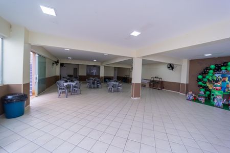 Apartamento para alugar com 51m², 2 quartos e 1 vagaÁrea comum - Salão de festas