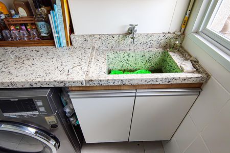 Apartamento para alugar com 59m², 2 quartos e 1 vaga Apartamento para alugar com 59m², 2 quartos e 1 vagaCozinha e Área de Serviço