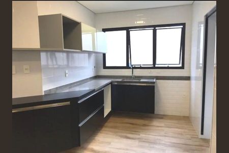 Apartamento à venda com 157m², 4 quartos e 3 vagas