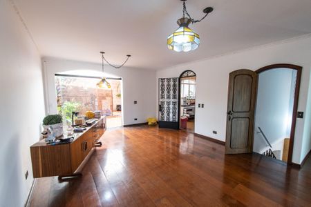 Casa à venda com 379m², 4 quartos e 8 vagasCopa