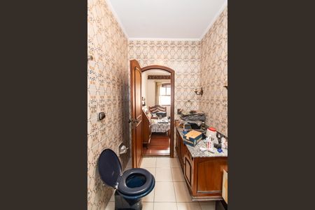 Casa à venda com 379m², 4 quartos e 8 vagasBanheiro da suíte 3