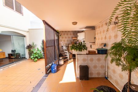 Casa à venda com 379m², 4 quartos e 8 vagasÁrea de serviço