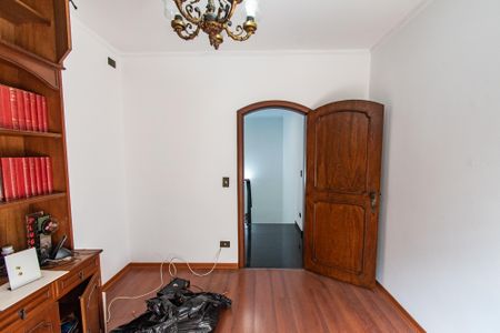 Casa à venda com 379m², 4 quartos e 8 vagasQuarto