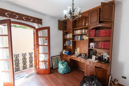 Casa à venda com 379m², 4 quartos e 8 vagasQuarto