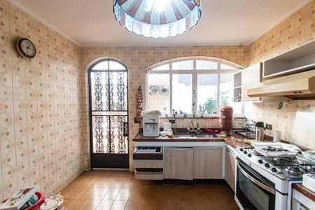 Casa à venda com 379m², 4 quartos e 8 vagasCozinha