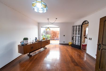 Casa à venda com 379m², 4 quartos e 8 vagasCopa