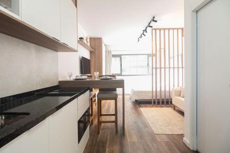 Studio à venda com 27m², 1 quarto e sem vaga Studio à venda com 27m², 1 quarto e sem vagaStudio - Cozinha
