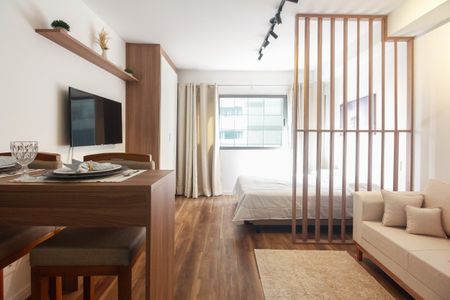 Studio à venda com 27m², 1 quarto e sem vaga Studio à venda com 27m², 1 quarto e sem vagaStudio - Sala