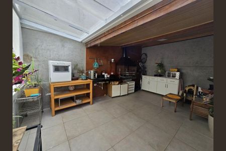 Casa à venda com 125m², 3 quartos e 2 vagas