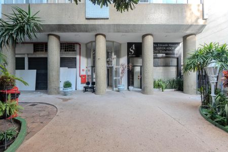 Apartamento à venda com 75m², 2 quartos e 1 vagaFachada