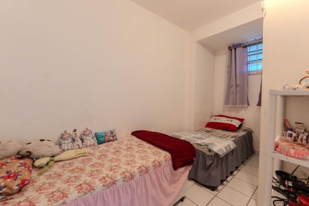 Apartamento à venda com 75m², 2 quartos e 1 vagaQuarto 2