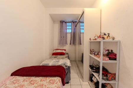 Apartamento à venda com 75m², 2 quartos e 1 vagaQuarto 2