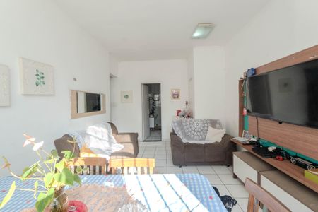 Apartamento à venda com 75m², 2 quartos e 1 vagaSala