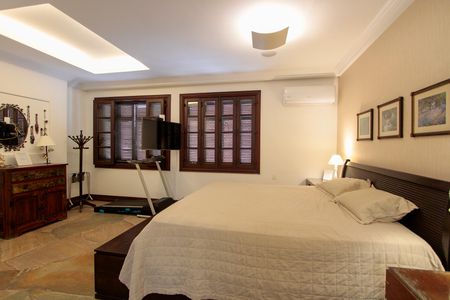 Apartamento à venda com 292m², 4 quartos e 2 vagasQuarto 4 suíte máster