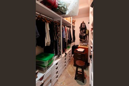 Apartamento à venda com 292m², 4 quartos e 2 vagasCloset Quarto 4 suíte máster