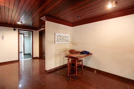 Apartamento à venda com 292m², 4 quartos e 2 vagasPortaria