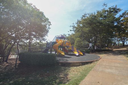 Casa de condomínio para alugar com 108m², 3 quartos e 2 vagas Casa de condomínio para alugar com 108m², 3 quartos e 2 vagasÁrea comum - Playground