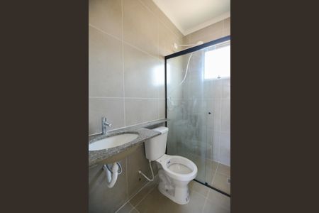 Casa de condomínio para alugar com 108m², 3 quartos e 2 vagas Casa de condomínio para alugar com 108m², 3 quartos e 2 vagasBanheiro da Suíte